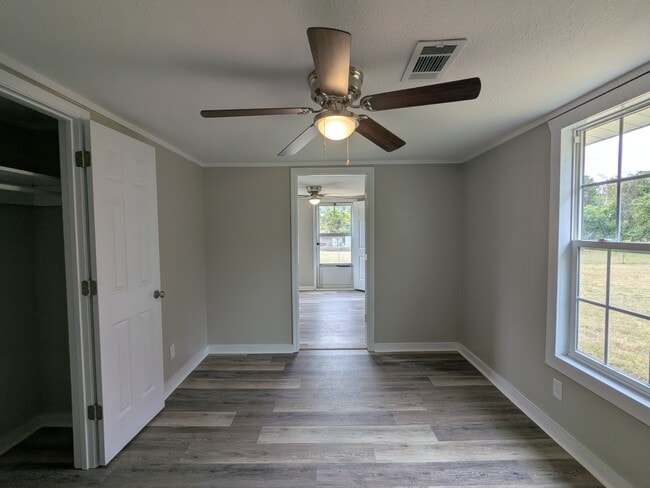 Building Photo - 202 Underwood Dr