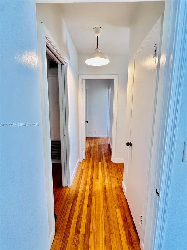 Building Photo - 1180 SW 22nd Terrace