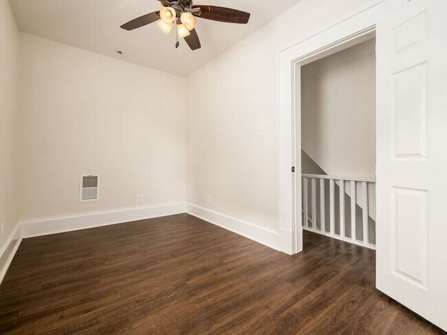 Building Photo - 561 Kimball Pl