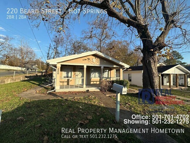 Primary Photo - 220 Beard St