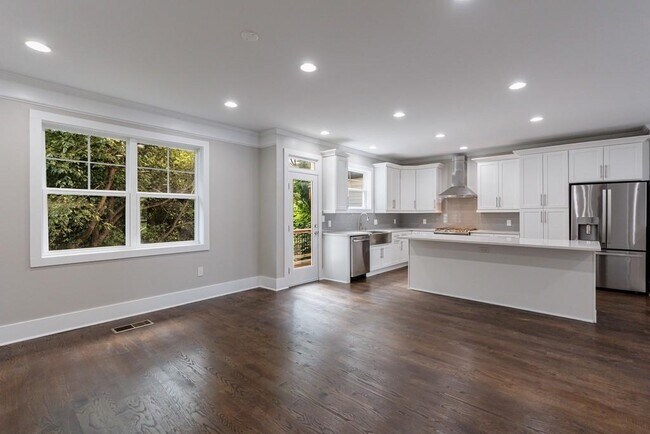 Building Photo - 87 Mayson Ave NE