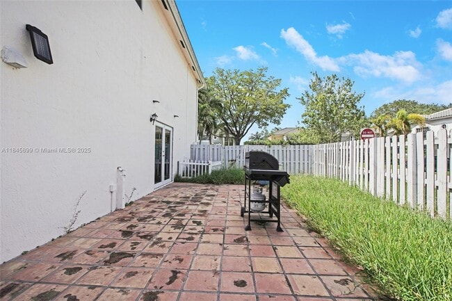 Building Photo - 5498 NW 45th Way