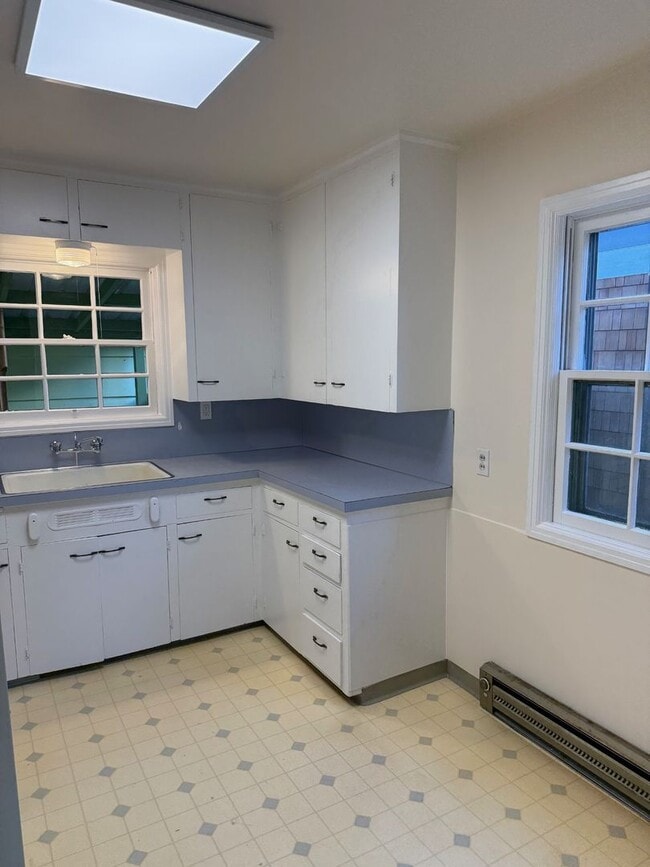 Building Photo - TIP TOP ON TYLER