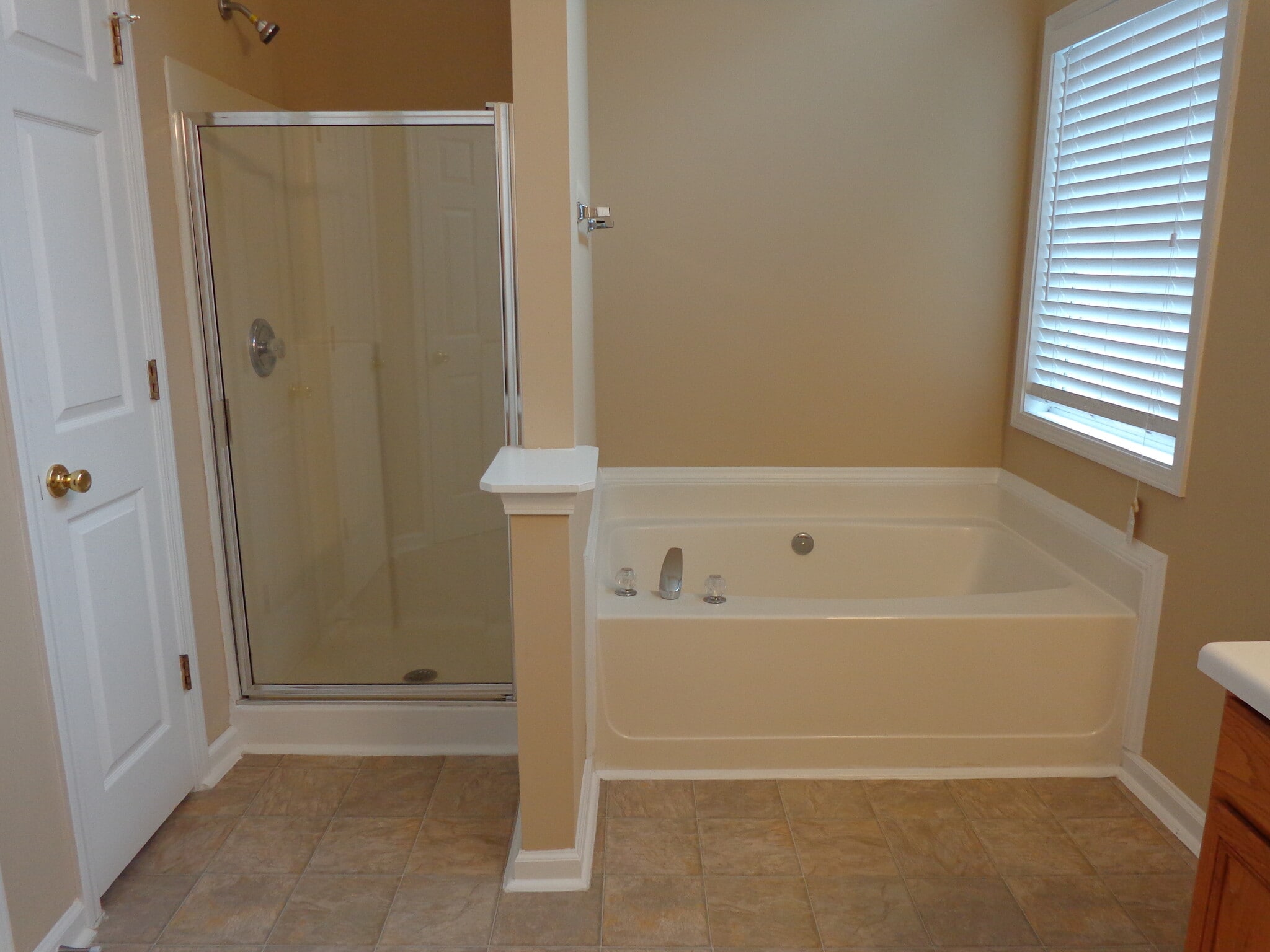 Building Photo - 3730 Sugarbrook Dr