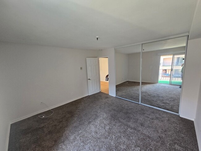Building Photo - 4730 Noyes St