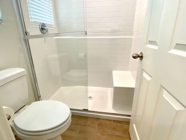 Building Photo - $2,350 Raleigh Dr, 3 Bed, Gated Community, Solar & HOA Pool, Clinton & Armstrong