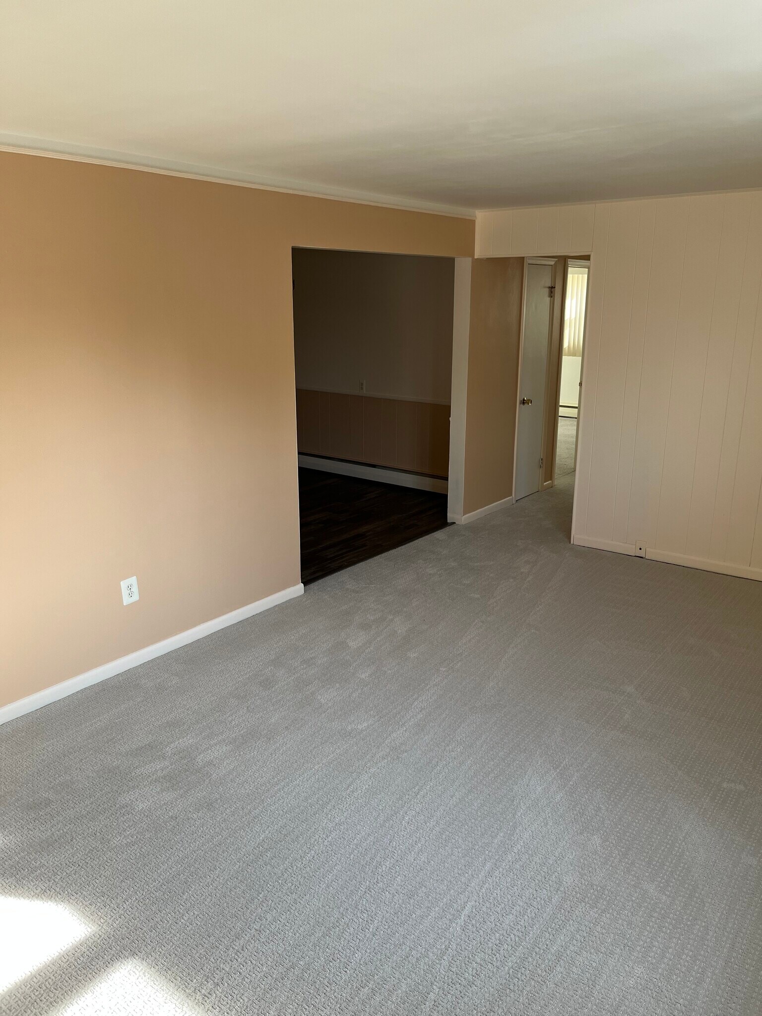 Building Photo - 17060 E 11 Mile Rd