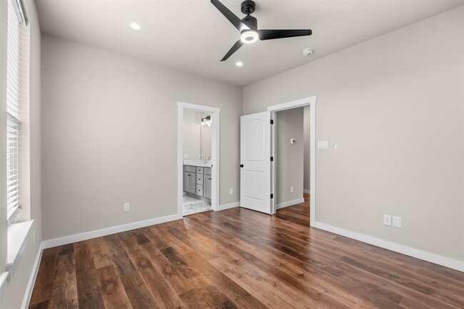 Building Photo - 3715 Goodhope St
