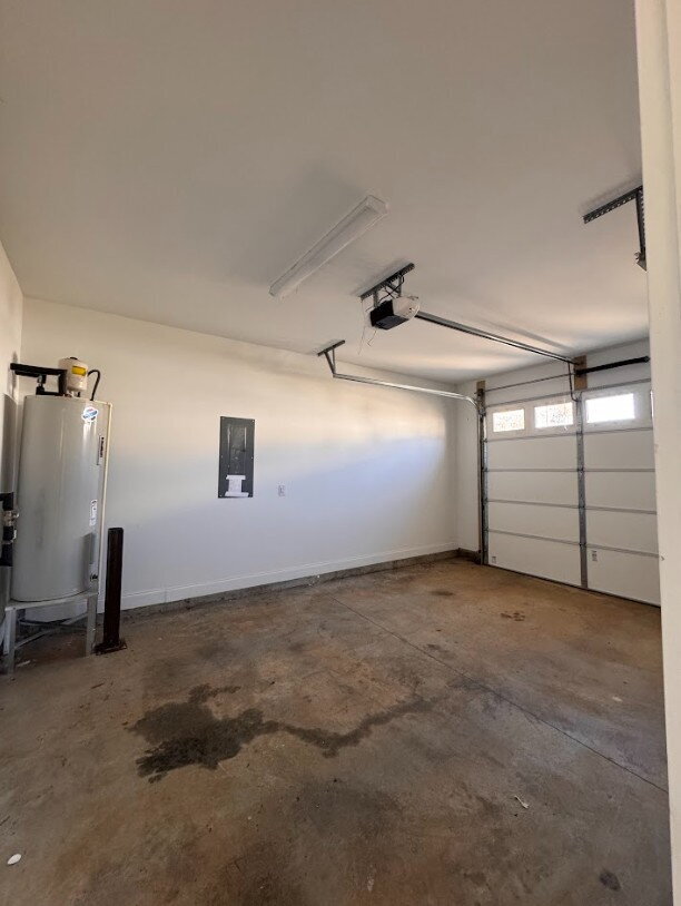 Building Photo - Inquire today on how to get FREE rent!