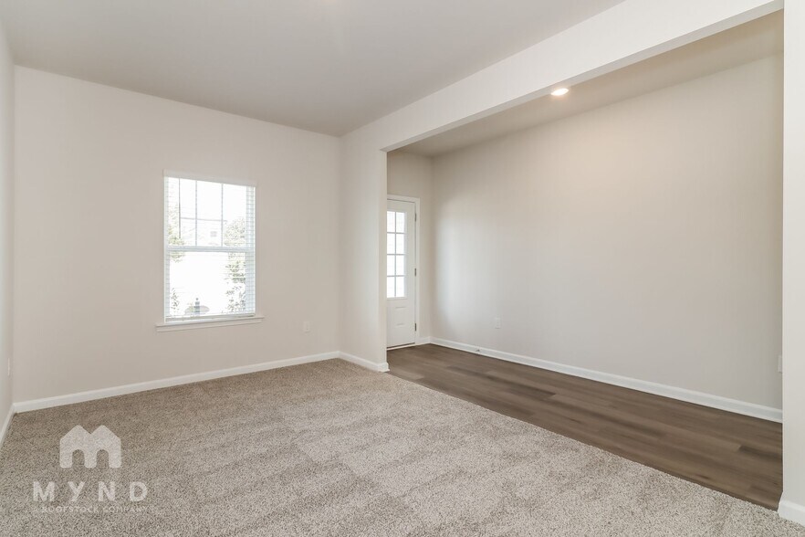 Building Photo - 250 Sope Crk Cir