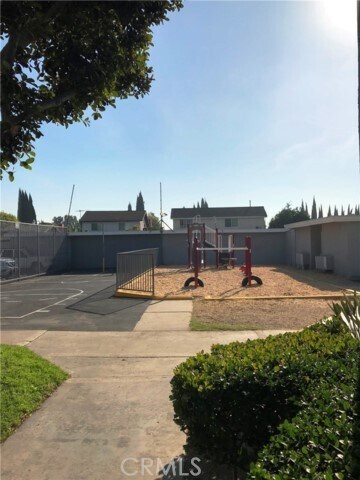 Building Photo - 1250 S Brookhurst St