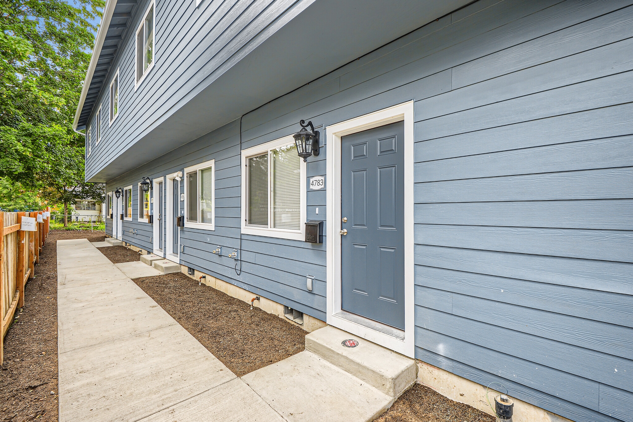 Building Photo - 4789 NE 108th Ave