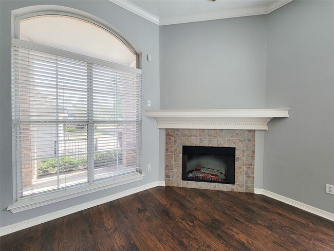 Building Photo - 12755 Mill Ridge Dr