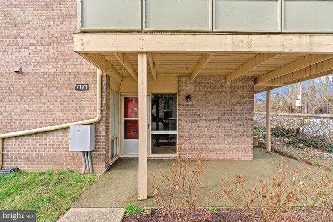 Building Photo - 7171 Donnell Pl