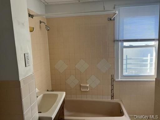 Building Photo - 50 Rochelle Terrace