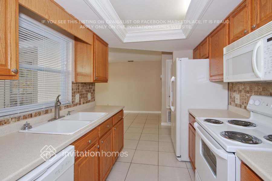 Building Photo - 104 Woodfield Ct