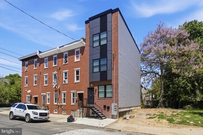 Building Photo - 617 W Cumberland St