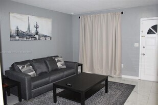 Building Photo - 3400 SW 25th St
