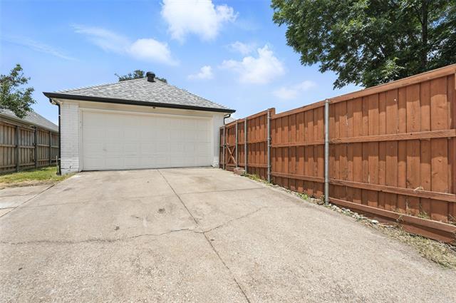 Building Photo - 10405 Belfort Dr