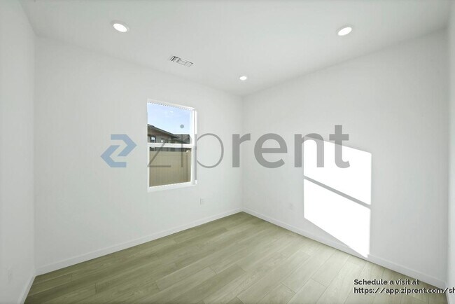 Building Photo - 5602 Gem Ct