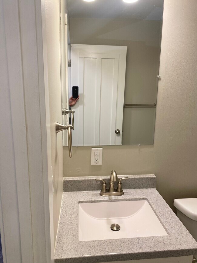 Bathroom - 3528 Georgian Ave