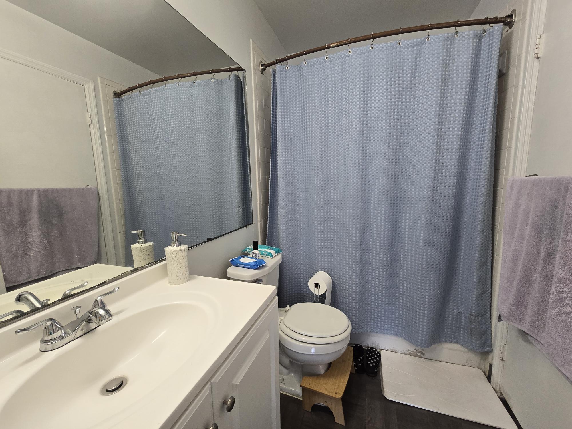 Building Photo - 10420 SW 158th Ct