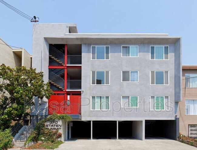 Building Photo - 370 Staten Ave