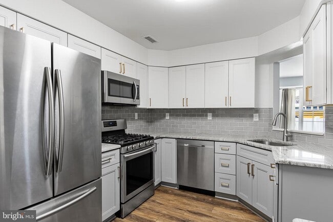 Building Photo - 4707 Aberdeen Ln