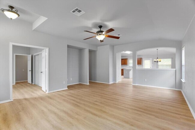 Building Photo - 2539 Pearson Way