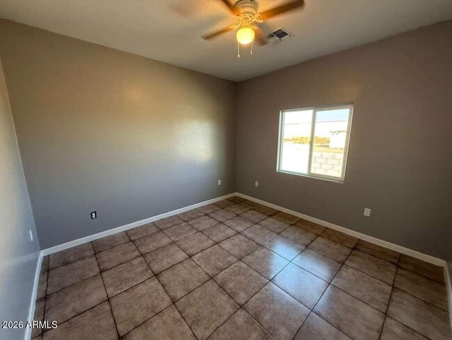 Building Photo - 2770 N Washington Ave