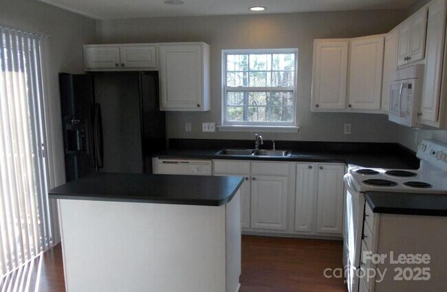 Building Photo - 12317 Paperbark Cir