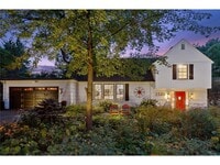 Building Photo - 2320 Parklands Rd