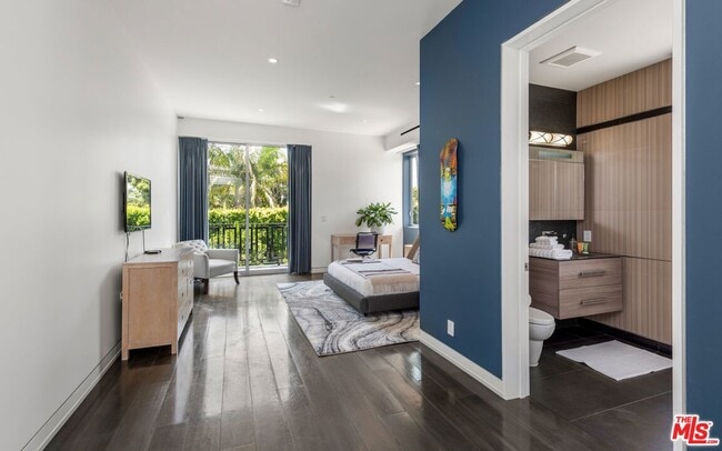 Building Photo - 9663 Santa Monica Blvd