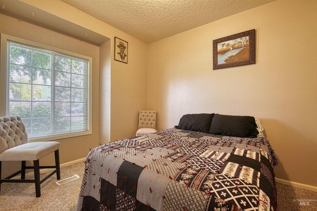 Building Photo - 3-Bedroom Home with Office in Prime Boise ...