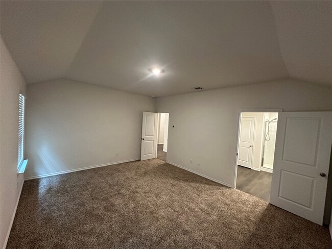Building Photo - 2208 San Jacinto Wy