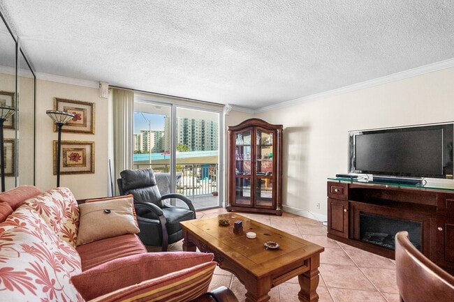 Building Photo - 1801 S Ocean Dr