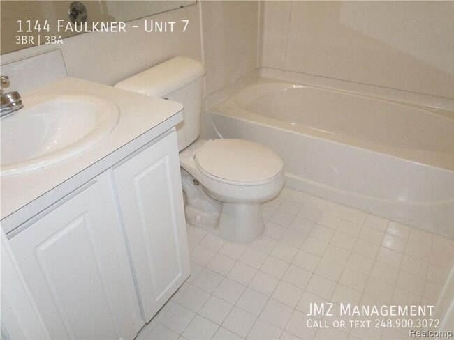 Building Photo - 1144 Faulkner-Unit 7