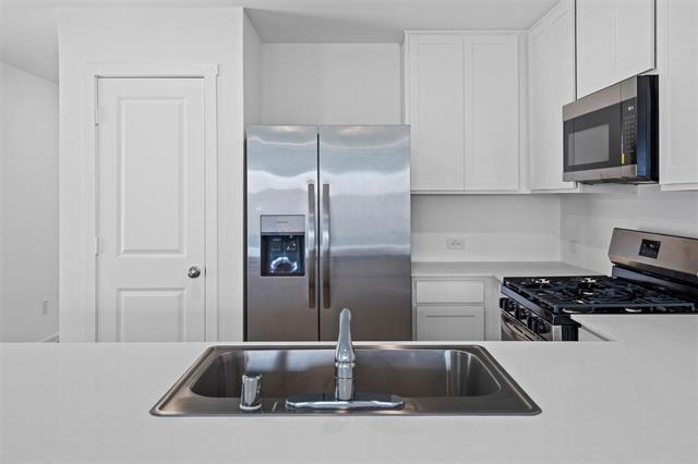 Building Photo - 2020 Belgian Dr