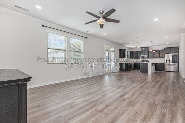 Building Photo - 17322 Carolina Hickory Dr