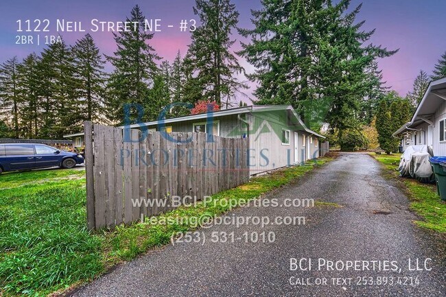 Building Photo - 1122 Neil St NE