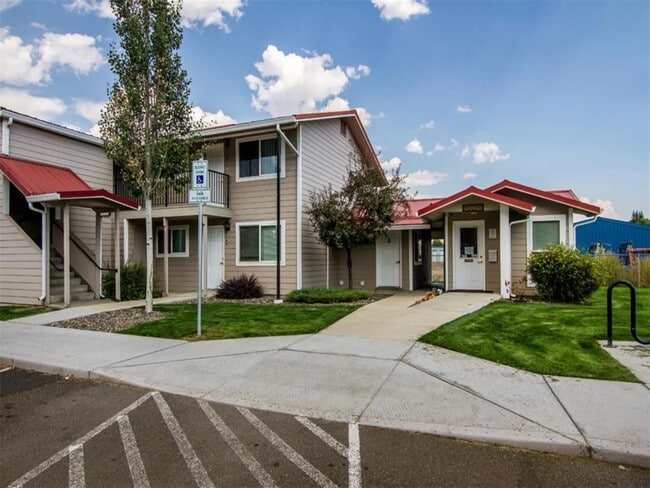 Building Photo - 607 SW 2nd St