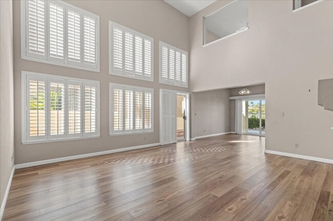 Building Photo - Fabulous Home!