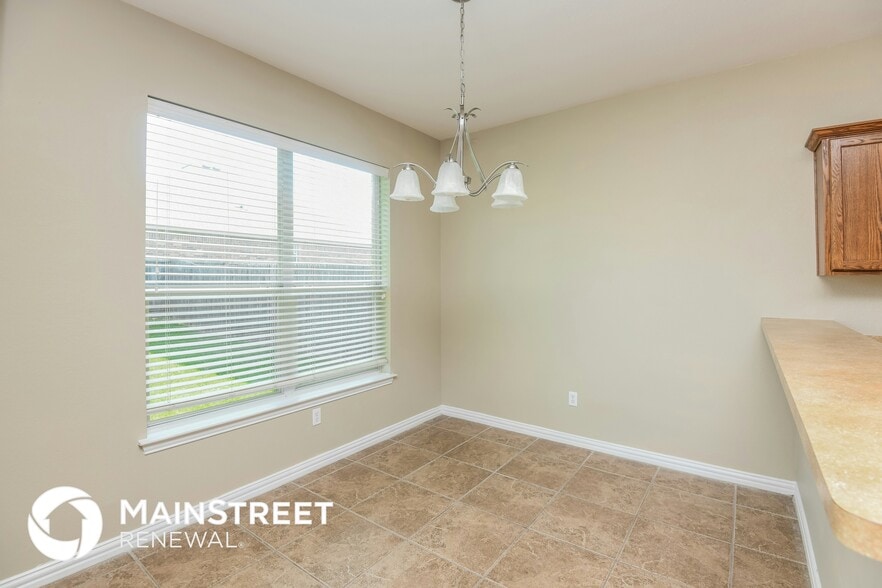 Building Photo - 297 Edison Ln