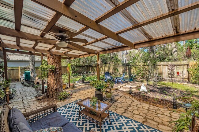 Building Photo - 116 W White Willow Cir