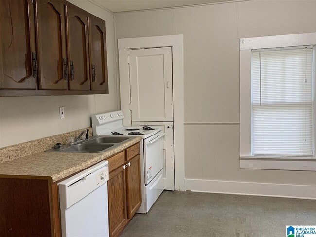 Building Photo - 1826 2nd Ave S