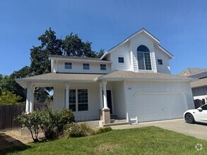Building Photo - Beautiful 3-Bedroom, 2.5-Bath Home in Wind...