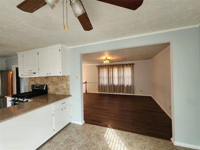 Building Photo - 3706 Jasmine Hill Rd