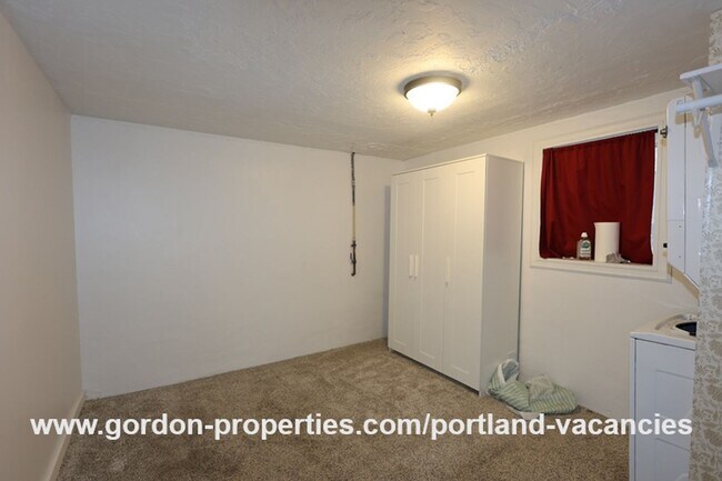 Building Photo - MOVE IN SPECIAL: SE 88th Ave - 2 bedroom a...