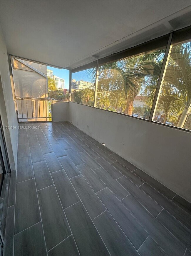 Building Photo - 9175 SW 77th Ave