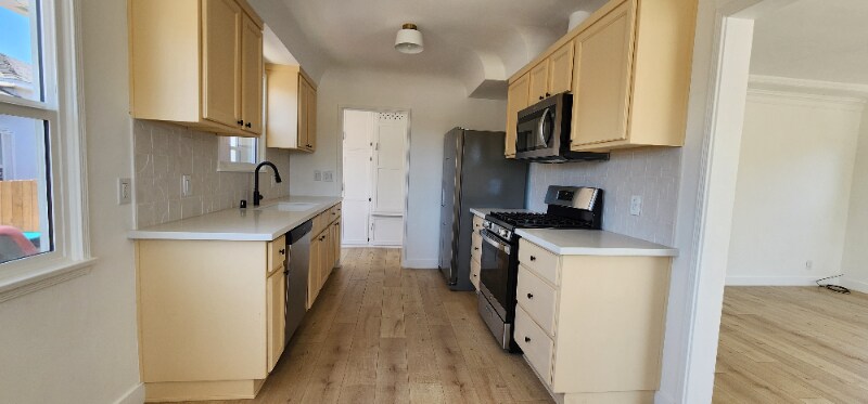 Building Photo - 1735 W 108th St